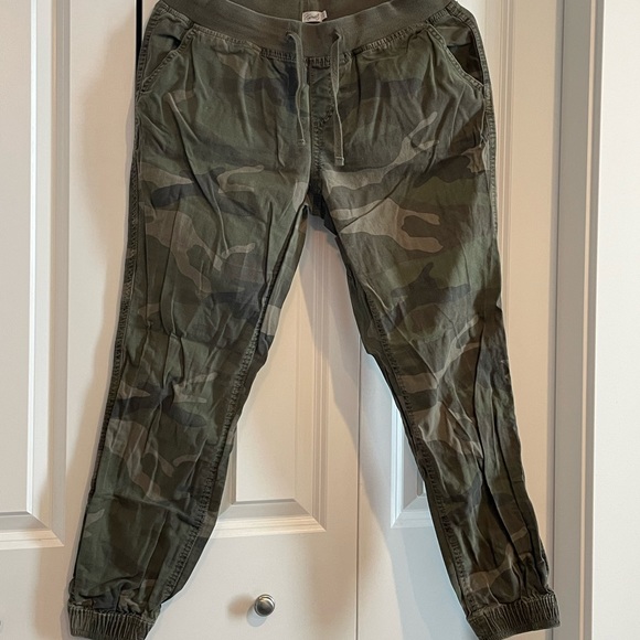Camo Jogger Kismet Pants - Picture 1 of 3